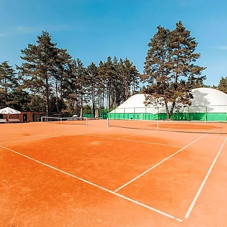 Semesteranläggning (resort) Jablon 3*