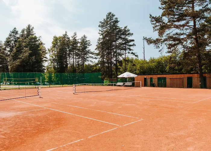 Ośrodek wypoczynkowy Jabłoń 3*