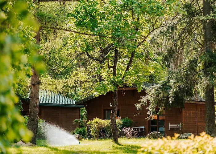 Ośrodek wypoczynkowy Jabłoń 3*
