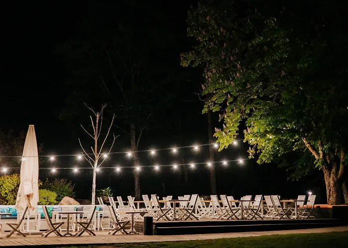 Ośrodek wypoczynkowy Jabłoń 3*