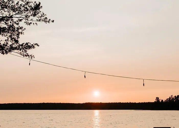 Ośrodek wypoczynkowy Jabłoń 3*